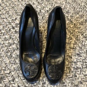 Tory Burch black 4” leather heels size 8.5